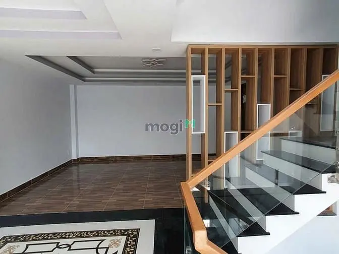 Bán Nhà 1 Trệt 1 Lửng 2 Lầu, Mặt Tiền Hẻm Lớn Võ Văn Hát,Long Trường