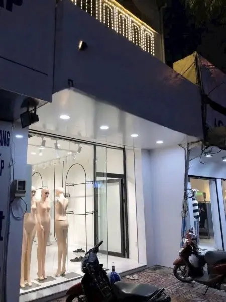 Mặt Bằng Mặt Tiền Lê Văn Sỹ, Mặt Tiền 1 Trệt 3 Lầu Dt 4 X 15M, 1 Trệt, 3 Lầu Cần Cho Thuê