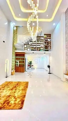 Cho Thuê Nhà Nguyên Căn Mới – Full Nội Thất. Đường Lê Văn Sỹ, Quận 3.