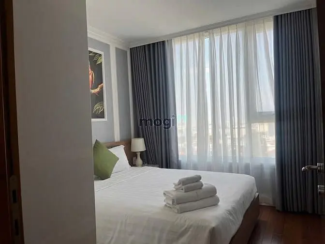 Cần Bán Căn Chung Cư Toà Léman Luxury Apartments Q3 Tầng Cao View Đẹp