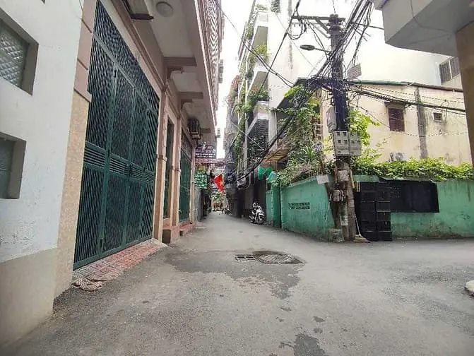 Lô Góc 5 Tầng Phố Vương Thừa Vũ 32M2 , Mt 4.8M , Ôtô Qua Nhà