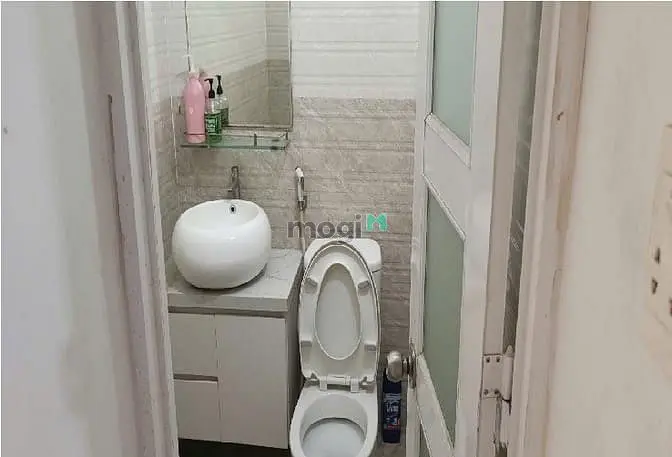 Cần Cho Thuê Nhà 1 Trệt 3 Lầu 30Tr/Th Hẻm Xe Hơi Nguyễn Văn Thương(D1)