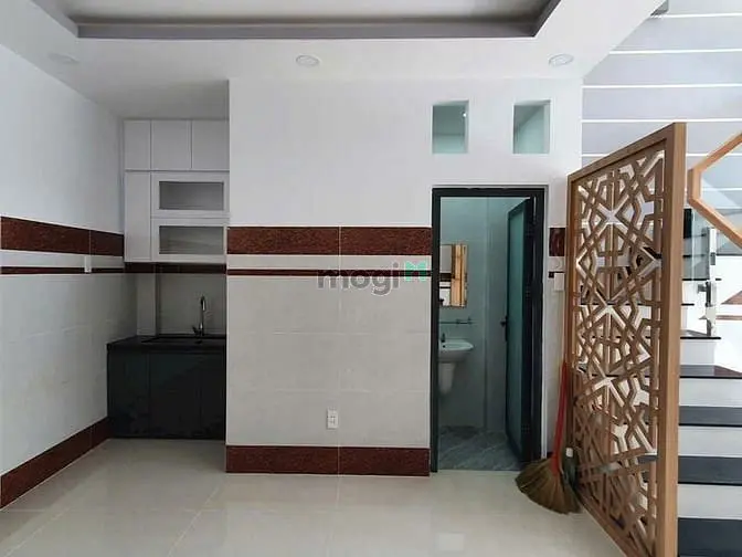 Bán Nhà 1 Trệt 1 Lửng 2 Lầu, Mặt Tiền Hẻm Lớn Võ Văn Hát,Long Trường