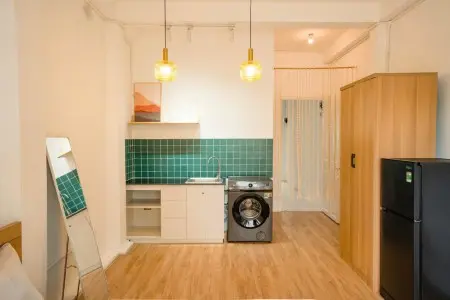 Studio Ban Công Lớn – Full Nội Thất, Máy Giặt Riêng – Q1