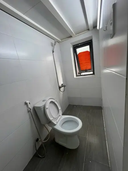 Trống Sẵn Căn Có Gác, Ban Công Cùng Nội Thất Giá Siêu Hời