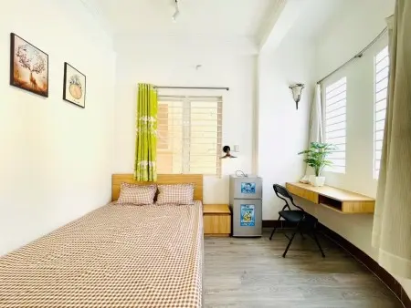 Cho Thuê Phòng Trọ Full Nội Thất – Ban Công Quận 1 Gần Công Viên Lê Văn Tám, Cầu Kiệu