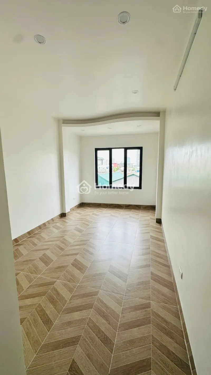 Chính Chủ Bán Nhà Đẹp Kinh Doanh-7 Tầng Thang Máy -Oto Tránh -Đối Diện Lk 10 -Diện Tích 33M-Giá 9.5