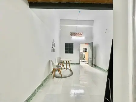 Chung Cư Mini Dt 30M² Chưa Tính Gác Nhà Xe Rộng Bảo Vệ An Ninh 24/24 Khu Sân Bay