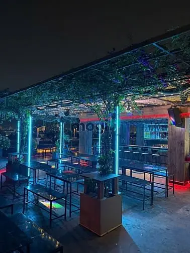 Cho Thuê Mặt Bằng Kinh Doanh Quán Rooftop Diện Tích 320M Quận 7