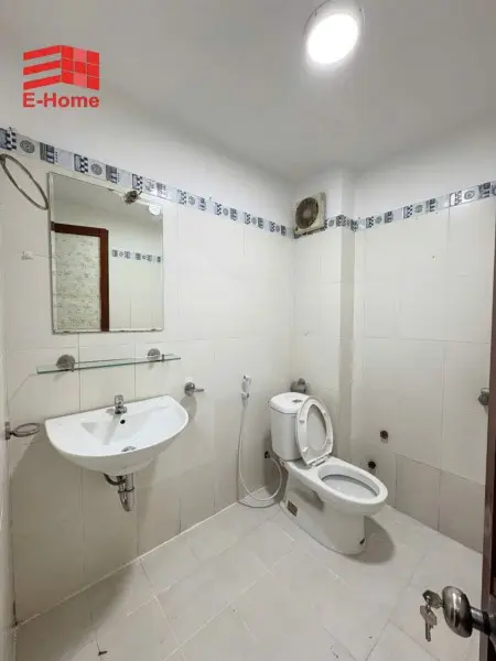 Căn Hộ Ban Công Thoáng Mát – Full Nội Thất – Giá Hợp Lý Gần Cầu Sài Gòn