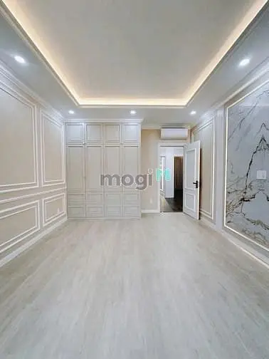 Cho Thuê Nhà Hẻm Xe Tải Đường Sư Vạn Hạnh, Quận 10 - Có Gara Oto