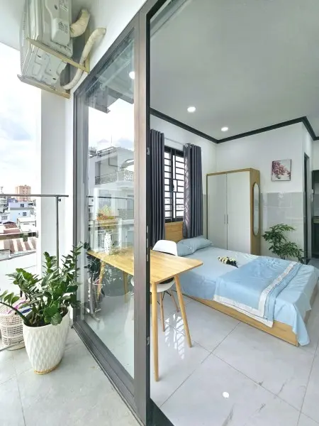 Cho Thuê Phòng Ngay Nguyễn Gia Trí_Ban Công Full Nội Thất Gần Ngã Tư Hàng Xanh, Q1,Q2