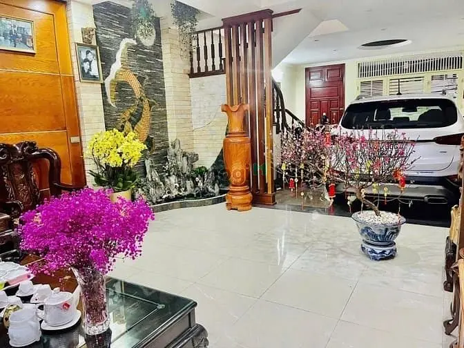 Phố Tân Ấp – Ba Đình – Ô Tô Tránh – 61 M – 5 T – Mt 5 M – Giá 19.5 Tỷ.