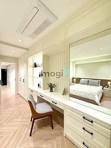 Bán Căn Hộ Mỹ Khánh 1, Phú Mỹ Hưng Lầu Cao View Thoáng Giá Tốt Để Ở