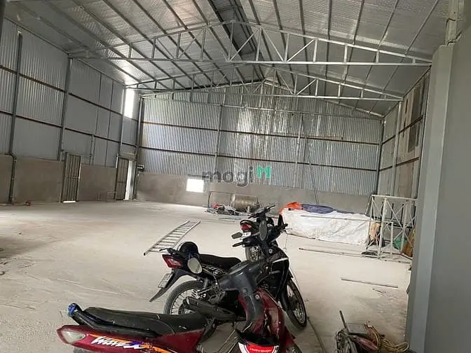 Cho Thuê Nhà Xưởng/Kho Hàng Tại Cụm 12- Vĩnh Ninh-Vĩnh Quỳnh