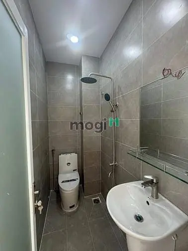 Tìm Chủ Nhân Mới Cho Căn Nhà Hiện Đại - An Cư Giữa Lòng Thành Phố