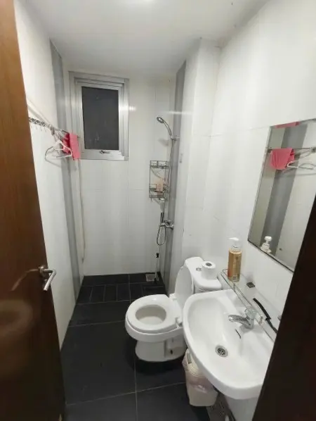 10Tr/Th. C/C Carillon 5, Hòa Thạnh, Tp: 76M2, 2Pn, 2Wc, Nội Thất