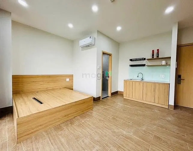 Trống Sẵn Studio Ban Công Full Nt Siêu Thoáng Ngay Dương Quảng Hàm