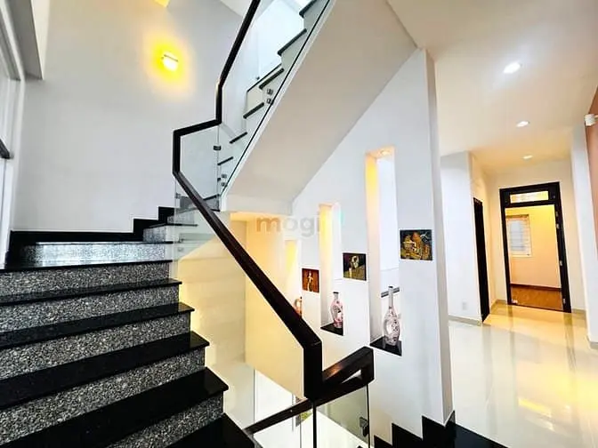 Nhà Mặt Tiền Đường Số • Tân Quy• Q7• 4 Tầng• 4Pn• 4Wc• 92M2(4X23)