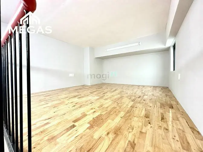 Độc Quyền Căn Hộ Có Gác Đầy Đủ Nội Thất - Cộng Hòa - E.town