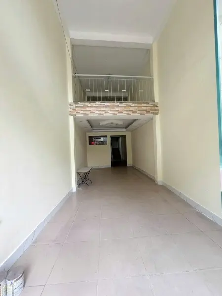 Cho Thuê Nhà Giá Rẻ - Nhà Nguyên Căn Có Mặt Tiền Kinh Doanh