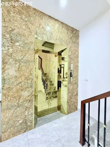 Siêu Phẩm Lô Góc, Nhà Đẹp Ở Luôn, Ngõ Thông, Thang Máy Ô Tô Cách Nhà 20M. Sân Chơi Chỉ 15 Mét. Thi