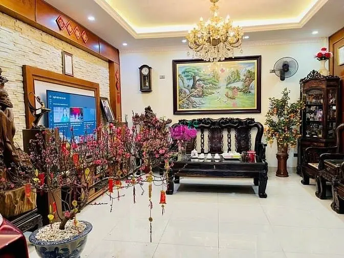 Phố Tân Ấp – Ba Đình – Ô Tô Tránh – 61 M – 5 T – Mt 5 M – Giá 19.5 Tỷ.