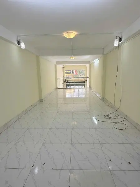 Cho Thuê Nhà Giá Rẻ - Nhà Nguyên Căn Có Mặt Tiền Kinh Doanh