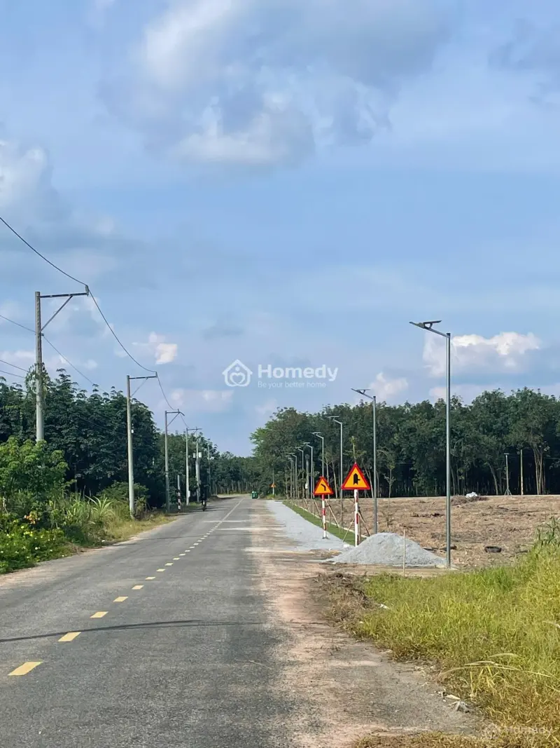 Lô Góc 505M², Mặt Tiền Đường Nhựa 32M, Ngay Chợ, Sổ Hồng Riêng, Thổ Cư Giá Chỉ 200 Triệu.