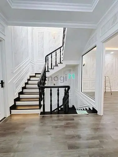 Cho Thuê Nhà Hẻm Xe Tải Đường Sư Vạn Hạnh, Quận 10 - Có Gara Oto