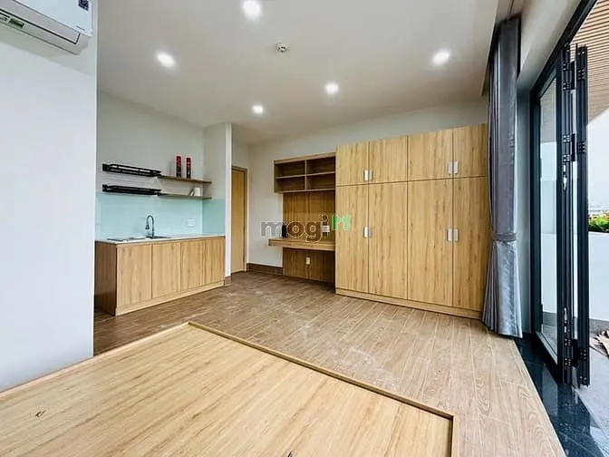 Trống Sẵn Studio Ban Công Full Nt Siêu Thoáng Ngay Dương Quảng Hàm