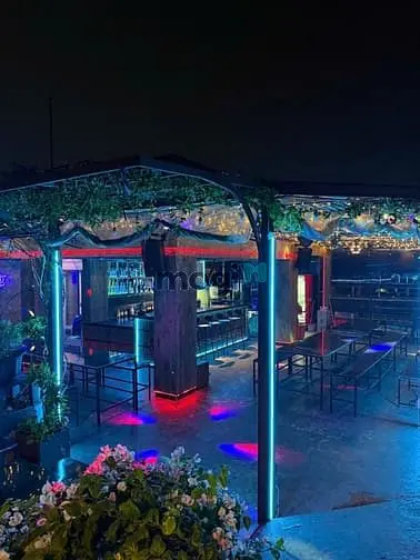 Cho Thuê Mặt Bằng Kinh Doanh Quán Rooftop Diện Tích 320M Quận 7