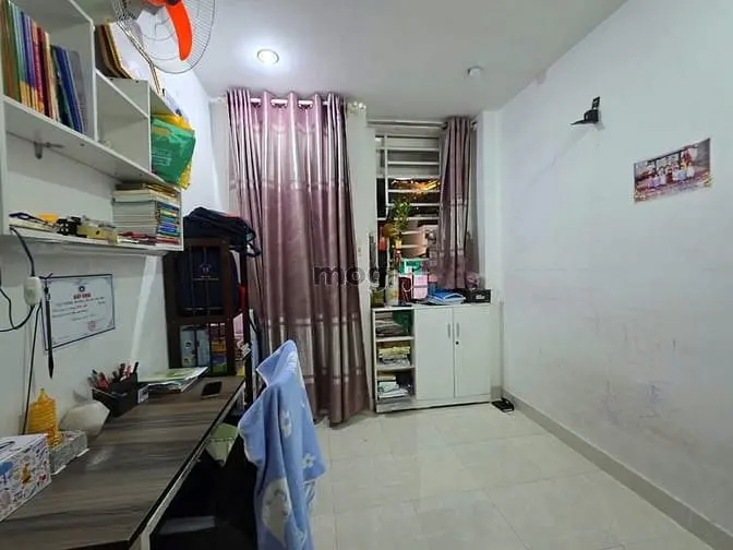 Bán Nhà Đường Hai Bà Trưng Q.1 - 27M2 - 2,6 X 10 - Giá Chỉ 5,5 Tỉ