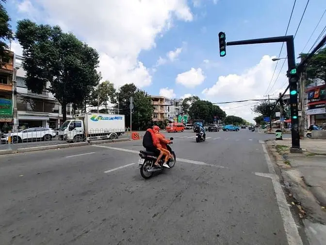 💯Hot💃💃Bán Nhà Mtkd Sung Túc Tên Lửa 4,5X20M 4 Tầng - Cách Aeon 20M