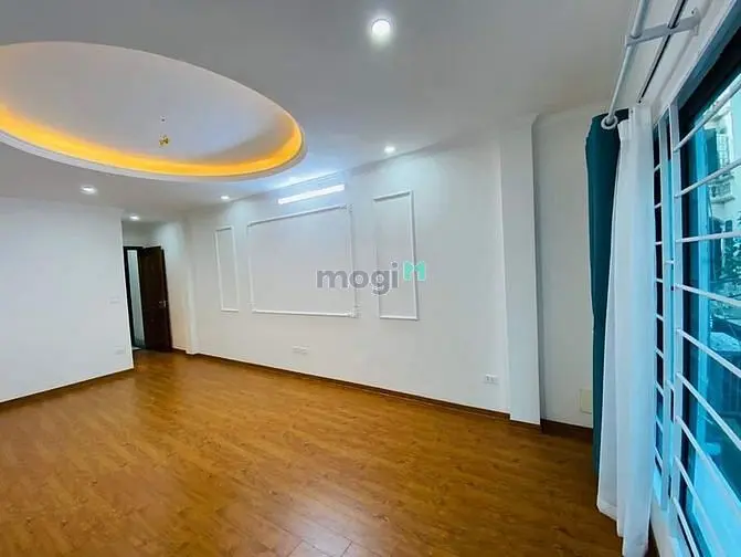 (Hiếm) Nhà Nguyễn Lương Bằng - Đống Đa Giá 4.5 Tỷ, Lô Góc Cực Gần Phố