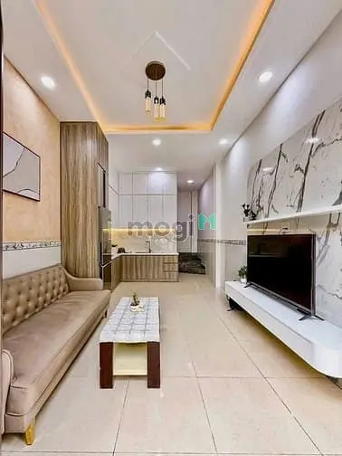 Nhà Phan Văn Trị Bình Thạnh-4 Tầng-Hẻm Xe Hơi- Dt 33M2-Giá 6.38 Tỷ.