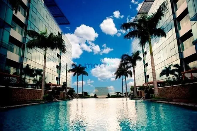 Bán Căn Hộ Cao Cấp Vinhomes Đồng Khởi, Tầng 21, Căn Sân Vườn Ra Hồ Bơi