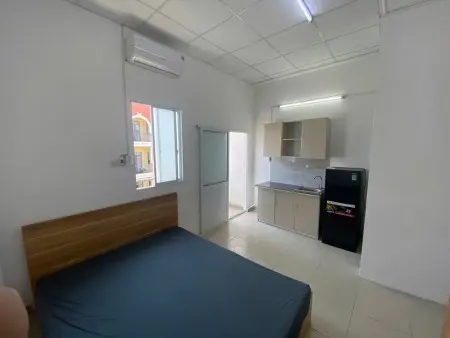 Cho Thuê Phòng Ban Công Ngay Gigamall Cầu Bình Lợi