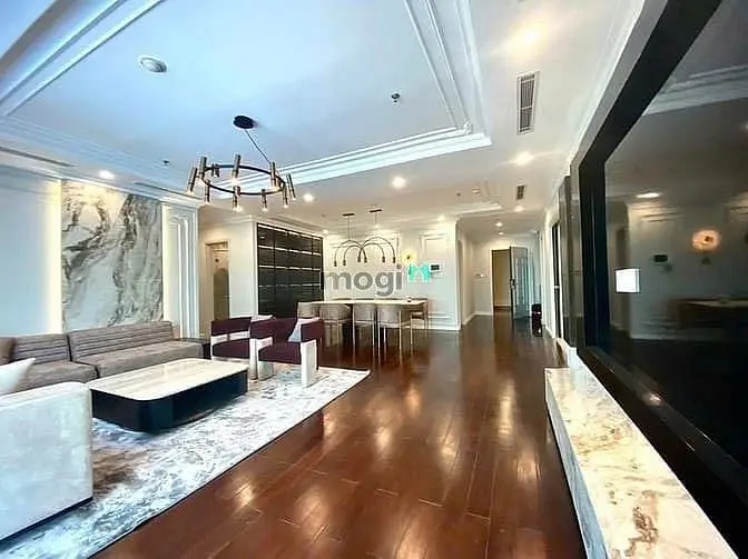 Bán Căn Hộ Cao Cấp Vincom Đồng Khởi, Quận 1, 190M2 Nội Thất Hạng Sang