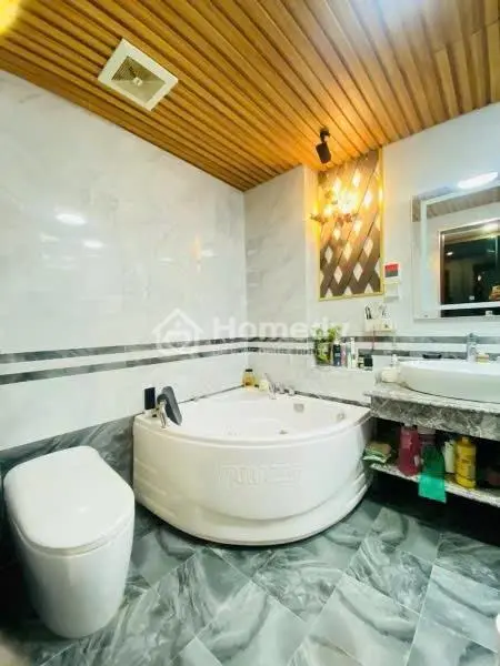 Mặt Phố Tam Trinh Hoàng Mai 134M Mt 6.7M Giá 55 Tỷ