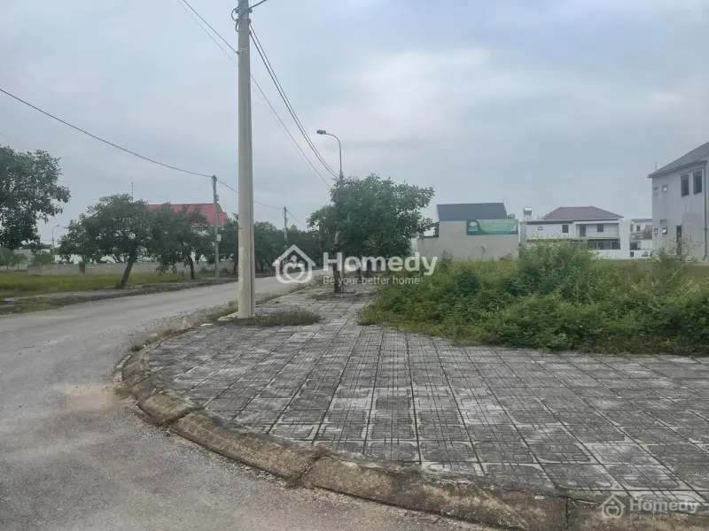 Bán Lô Góc 2 Mặt Tiền 187M2 Trung Tâmđà Công Ty Giày Da 300M.