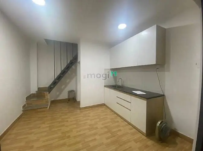 Nhà Hẽm 5M Ngay Đại Học Công Thương Giá Chỉ 2,85 Tỷ Còn Thương Lượng