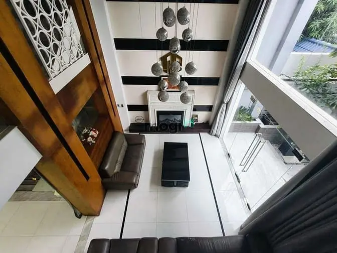 Cho Thuê Villa Trung Tâm Quận 3 - Đường Lý Chính Thắng, Ngang 12M