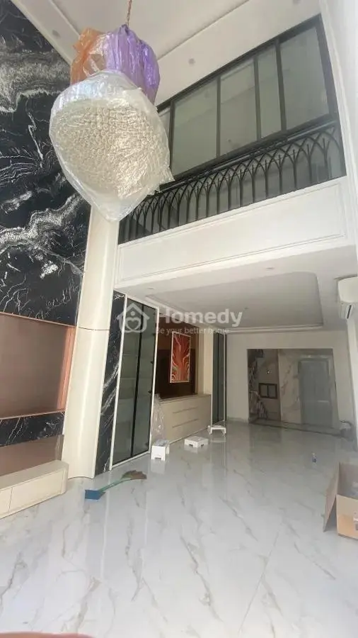 Nguyễn Văn Hưởng- Nhà 7 Tầng Thang Máy- Ô Tô Tránh- Full Nội Thất- 18.2 Tỷ