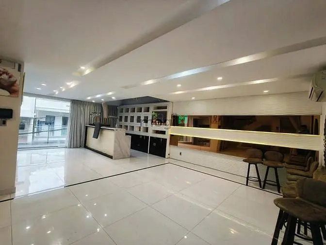 Cho Thuê Villa Trung Tâm Quận 3 - Đường Lý Chính Thắng, Ngang 12M