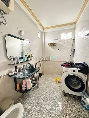 Bán Nhà Cầu Giấy - Sẵn Ở Ngay - 20M Ra Mặt Phố - Thoáng Sáng