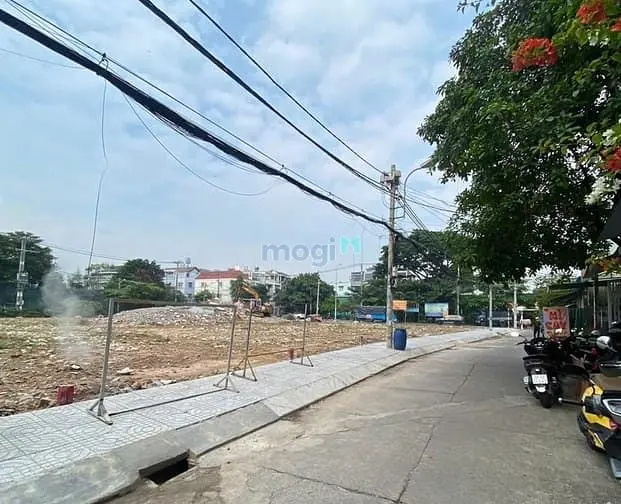 Bán Nhà Mặt Tiền Đường Đông Hưng Thuận Quận 12 - 5M X 23M - 8 Tỷ 450