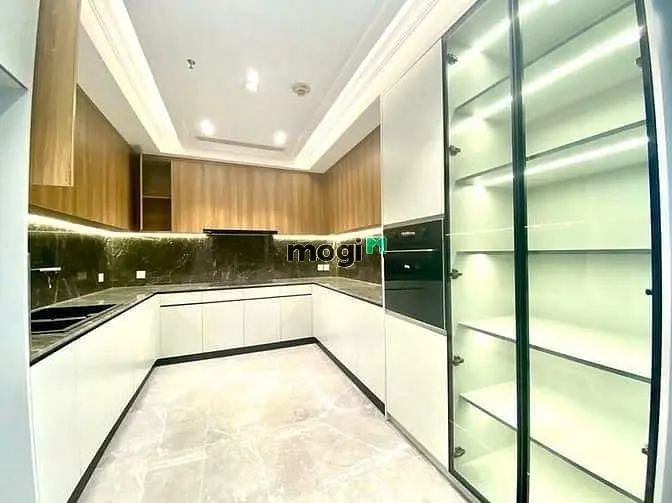 Bán Căn Hộ Cao Cấp Vincom Đồng Khởi, Quận 1, 190M2 Nội Thất Hạng Sang