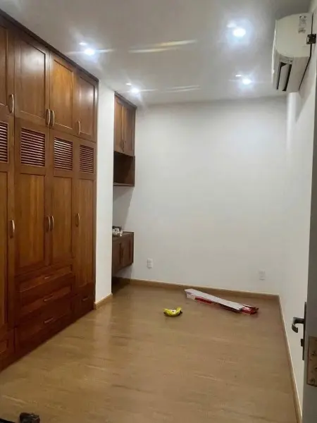 Chung Cư Saigon Tower, Thoại Ngọc Hầu, Tp: 85M2, 2Pn 2Wc Ban Công 9Tr