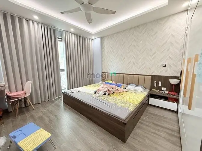 Bán Nhà Mặt Phố Hoàng Mai, Trung Tâm Quận, Khu Phố Kinh Doanh Sầm Uất